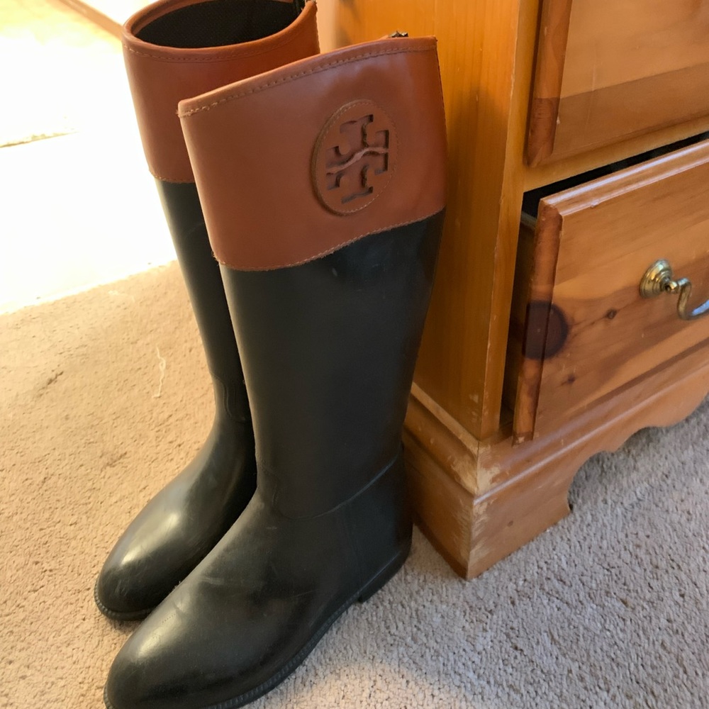 Tory Burch Weatherproof boots